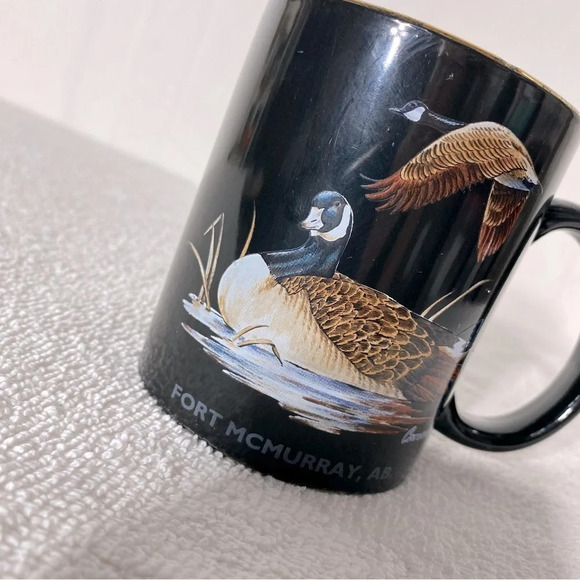 Vintage  Fort McMurray Souvenir Canada Goose Mug - Picture 3 of 13